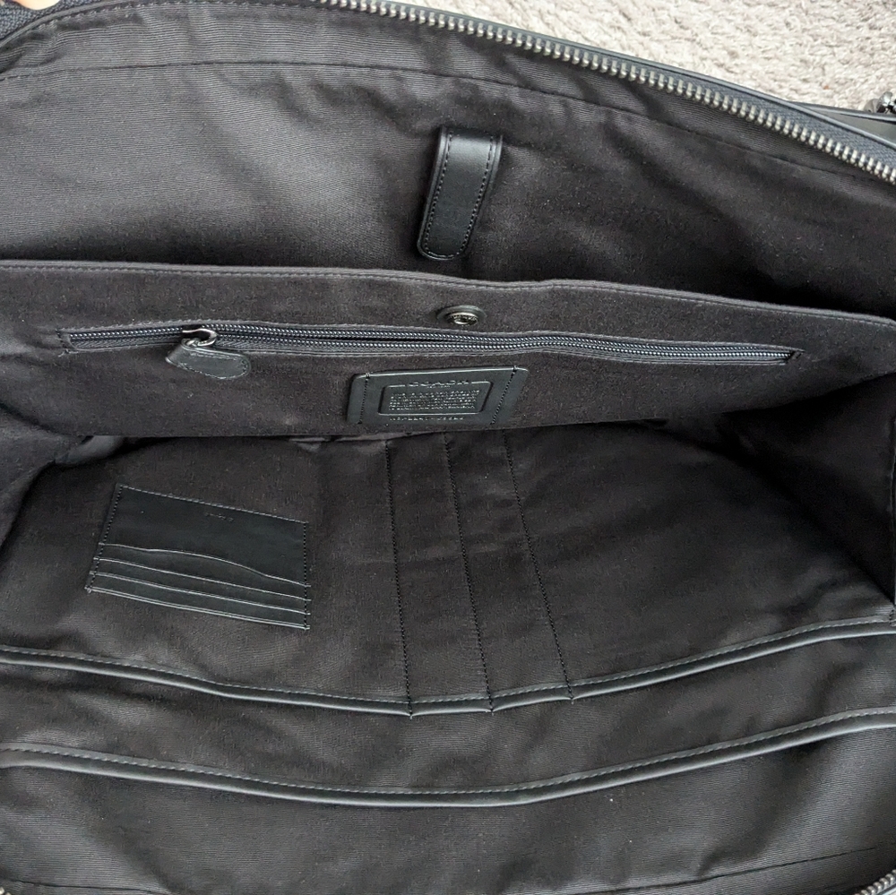 Coach - Picture 4 of 5